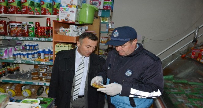 Seyitgazi Belediyesi zabıta ekiplerinden gıda ve hijyen denetimi