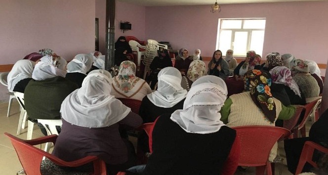 Tatvan’da kadınlara ‘Çocuk İhmal ve İstismarı’ semineri