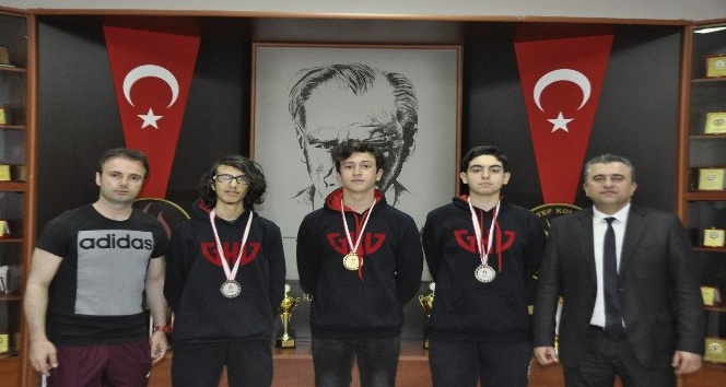 Gaziantep Kolej Vakfı Özel Liseleri Başarıya Doymuyor