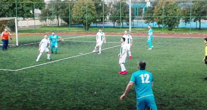 İzmit Belediyesi futbol turnuvası başladı
