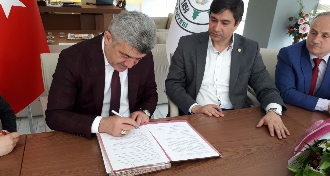 Yığılca Belediyesi’nde sosyal denge sözleşmesi imzalandı