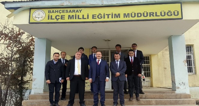 Temel Eğitim Genel Müdürlüğü Daire Başkanı Eriş Van’da ilçeleri ziyaret etti