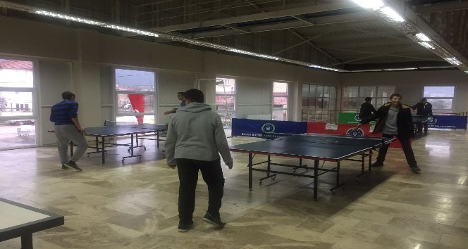 Büyükorhan’da çocuklar spora doyuyor