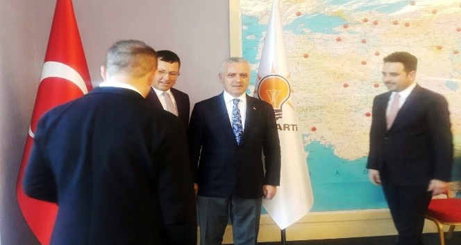 İzmir AK Parti’de 6 ilçenin daha başkanı netleşti