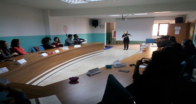 Tunceli’de işaret dili kursu açıldı