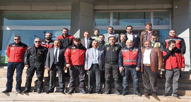 Motosiklet kullanıcılarından Mehmetçiğe destek