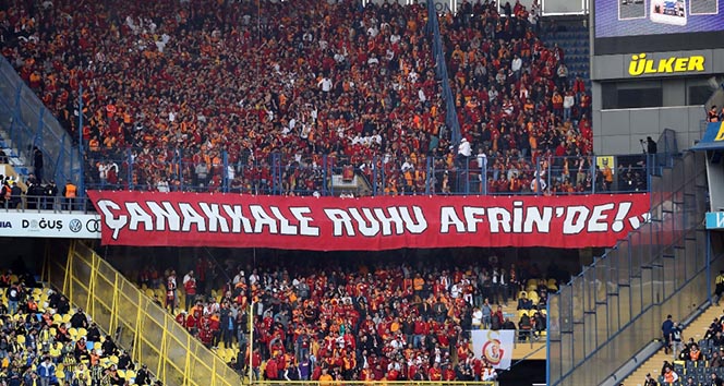 Galatasaray taraftarından Kadıköy’de anlamlı pankart