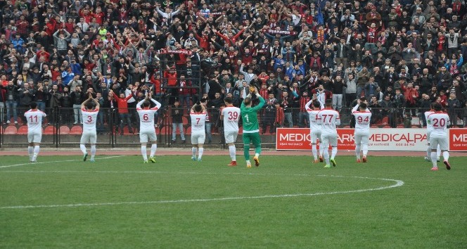 TFF 3. Lig UTAŞ Uşakspor:0 Büyükçekmece Tepecikspor:0