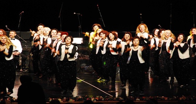 Nilüfer Kadın Korosu Riga yolcusu