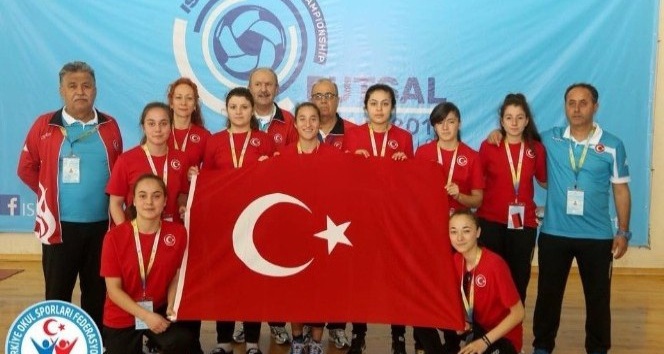 Kız Futsal Milli Takımı finalde