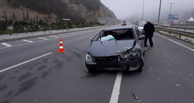 Samsun’da otomobil bariyere çarptı: 1 yaralı