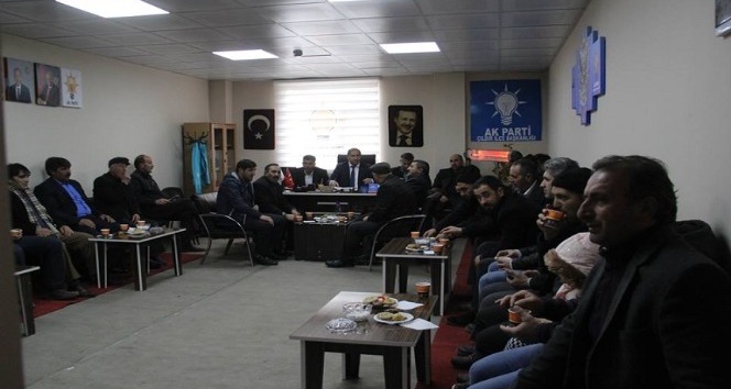 AK Parti Çıldır İlçe Teşkilatı toplantı yaptı