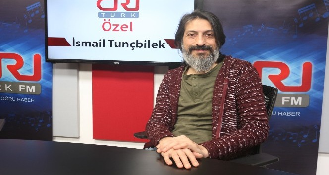 Bağlama virtüözü İsmail Tunçbilek: “Demet Hanım kendi pop şarkılarını okusun”