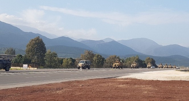 Afrin’e sinyal kesici jammer taşıyan askeri araçlar gönderildi