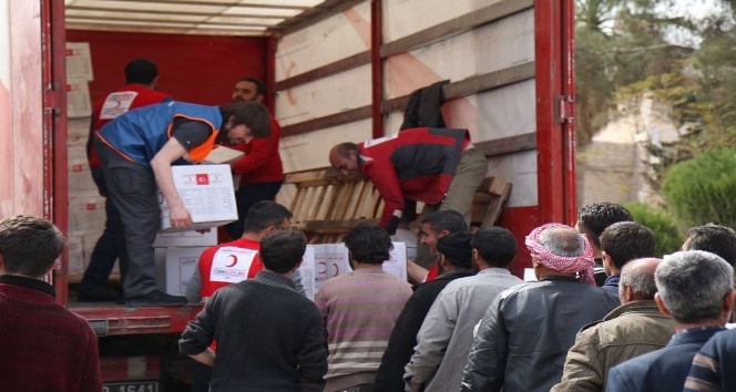 TSK ve AFAD insanı yardım için Afrin’de