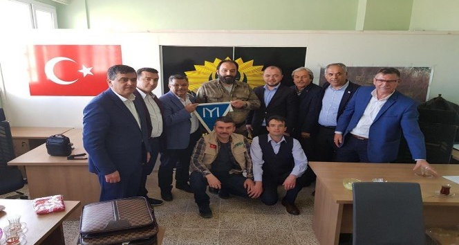 AK Partili başkanlardan Suriye’de güvenliği sağlayan Türk Polis Birliği teşkilatına ziyaret