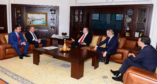 Mustafa Cengiz’den Kadıköy Belediye Başkanı Aykurt Nuhoğlu’na ziyaret