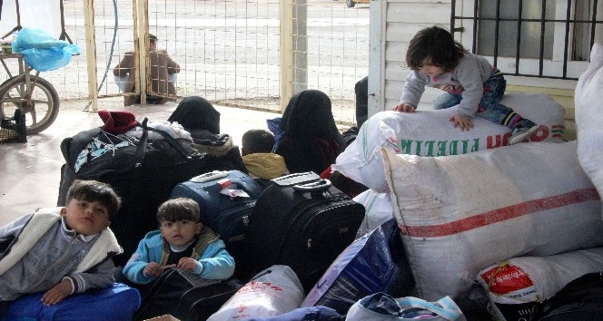 Suriyelilerin bir kısmı ülkelerine kesin dönüş yapıyor