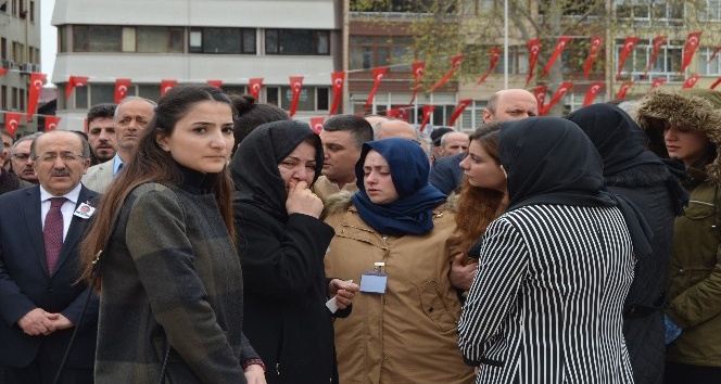 Şehit polis Yunus Çavdar için valilik önünde tören yapıldı