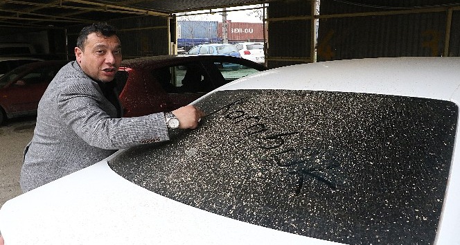 Karabük’te çamur yağmuru araç sürücülerini oto yıkamalara koşturdu