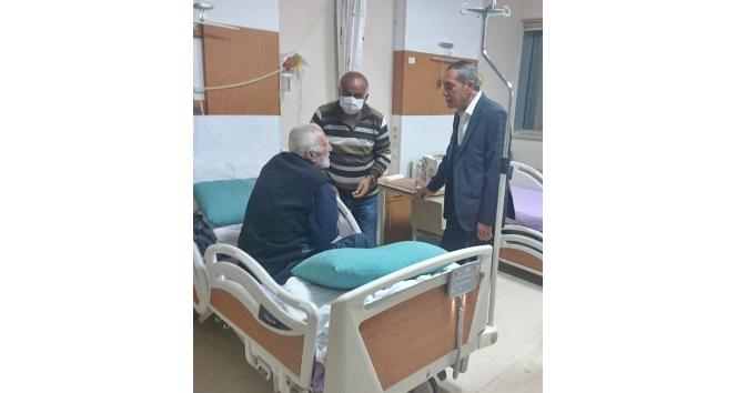 Başkan Özdemir hastaların kandilini kutladı