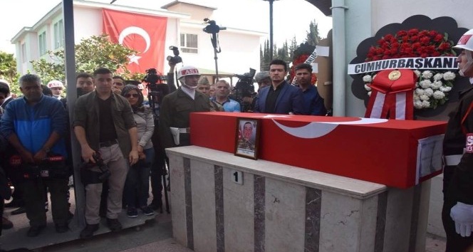Başkan Albayrak, Afrin şehidi Demiral’ın cenaze merasimine katıldı