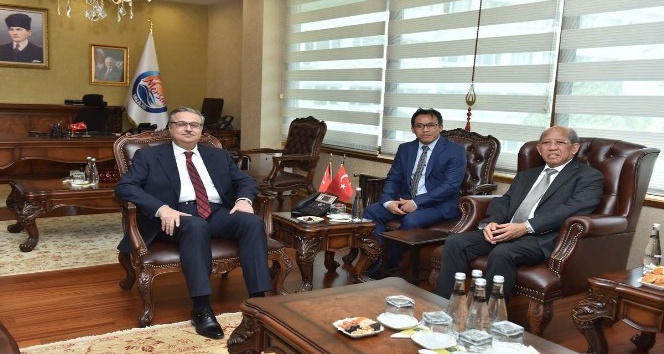 Endonezya’nın Ankara Büyükelçisi Wardana Mersin’de