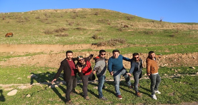 Cudi Dağı’nda yamaç paraşütü etkinliği