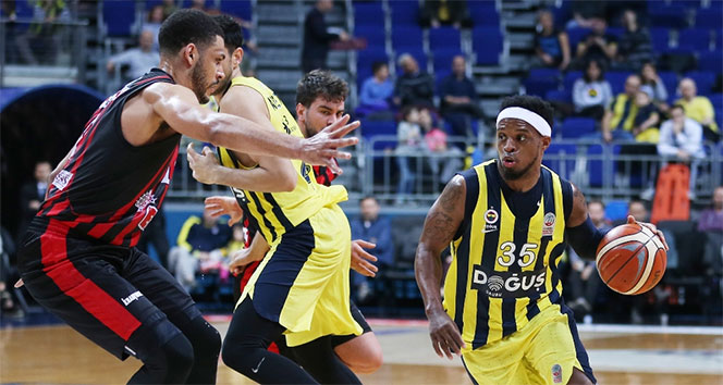 Fenerbahçe Doğuş 22. haftayı da kayıpsız geçti