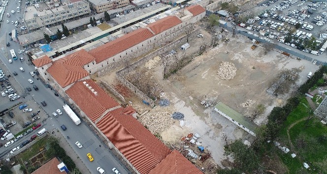 (Özel) Türkiye’nin en büyük kütüphanesi haline gelecek olan Rami Kışlası havadan görüntülendi