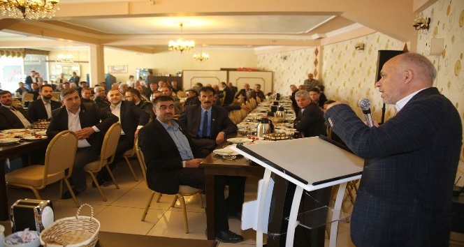 Başkan Çalışkan: “Muhtarlar vatandaş ve yöneticiler arasında bir elçidir”