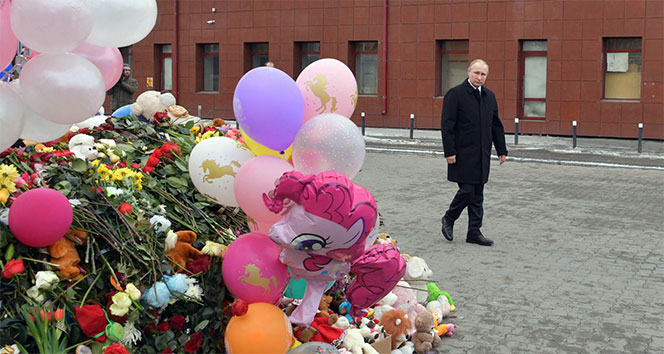 Putin&#039;den yanan AVM’ye ziyaret