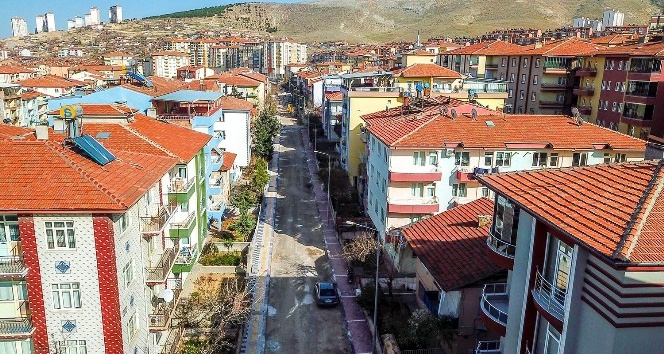 Alperen Sokakta yenileme çalışması başladı