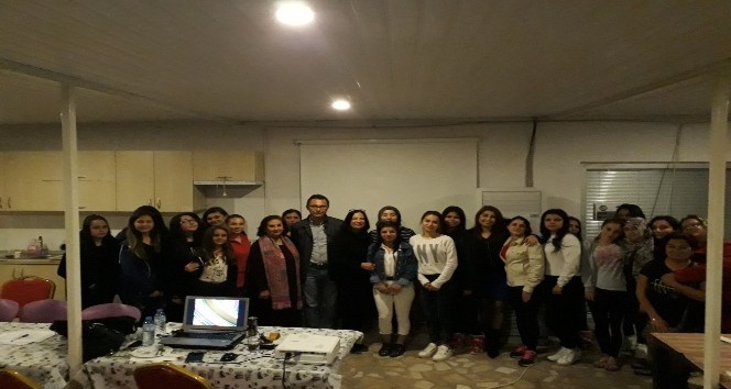 Muratpaşa Gençlik Evi’nde eğitim programları