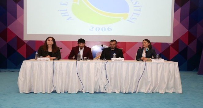 AEÜ’de toplumsal cinsiyet eşitliği paneli düzenlendi