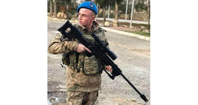 Arkadaşının silahıyla yanlışlıkla kendini vuran uzman onbaşı öldü