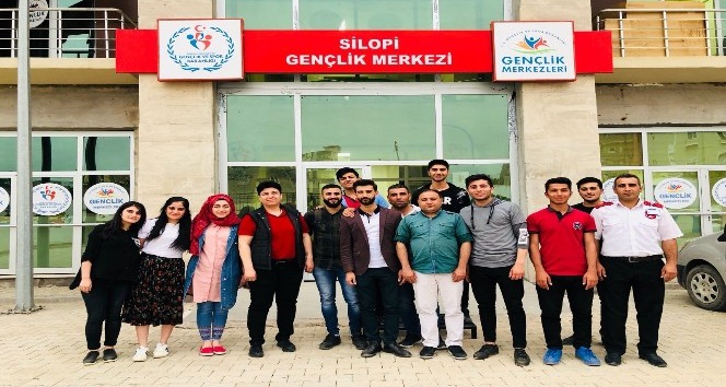 Silopi gençlik merkezindeki kurslara yoğun ilgi