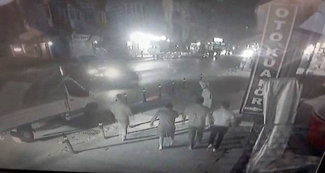 Mehmet Şanlı&#039;nın sokakta dövüldüğü anlar kamerada