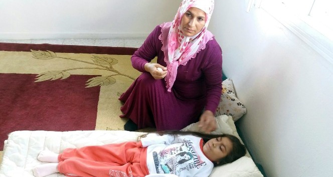 Küçük İkra yardım bekliyor