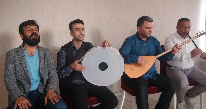 Osmaniyeli müzisyen Türkeş’e beste yaptı