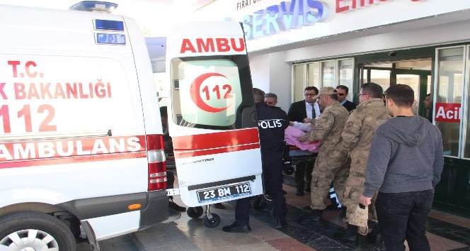 Teröristlerin tuzakladığı EYP patladı: 1 asker yaralı