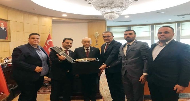 Devlet Bahçeli Alaşehir’e selam gönderdi