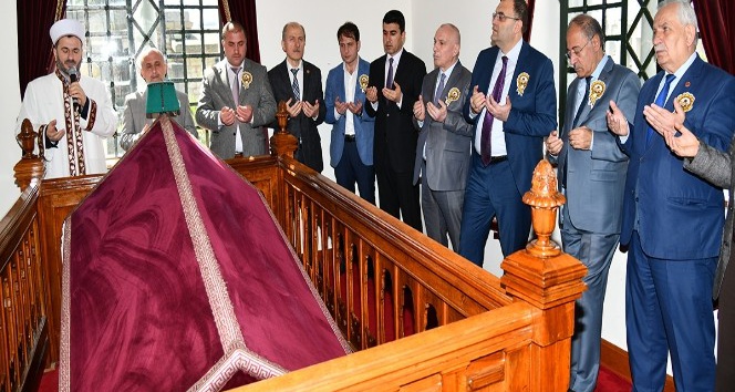 Plevne Kahramanı Gazi Osman Paşa vefatının 118’inci yılında kabri başında anıldı