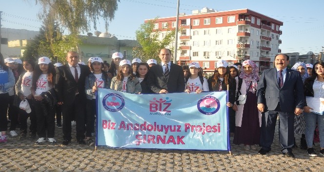 Silopili öğrenciler İstanbul’a uğurlandı