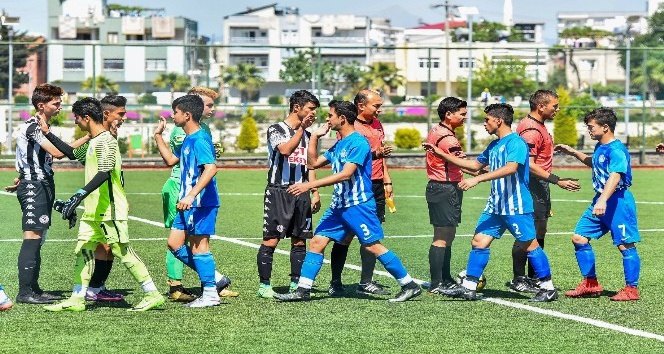 U16 Türkiye Futbol Şampiyonası  heyecanı Osmaniye’de yaşanıyor