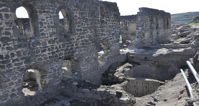 Beylerbeyi Sarayı&#039;nda 16. yüzyıla ait su sarnıcı bulundu