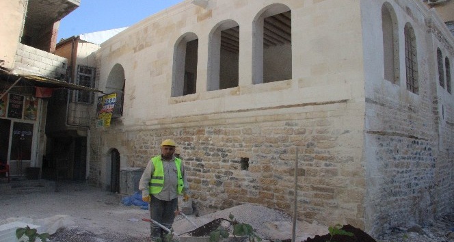 Kilis Belediyesine ait tarihi evler restore ediliyor
