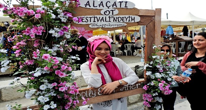 Akın akın ot festivaline geldiler