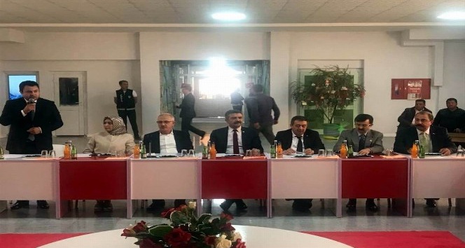 TBMM Bağcılık ve Üzümcülük Sektörü Araştırma Komisyonu Musabeyli ilçesinde
