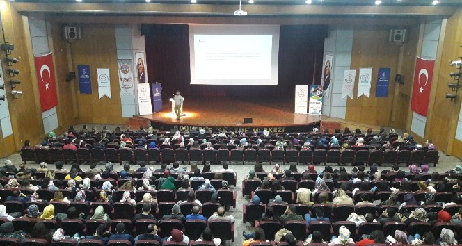 EMDR eğitimi için Kayseri’de konferans verildi